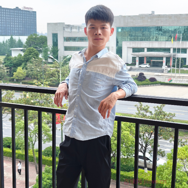 湖南28岁单身帅哥真诚找对象-离异征婚相亲网